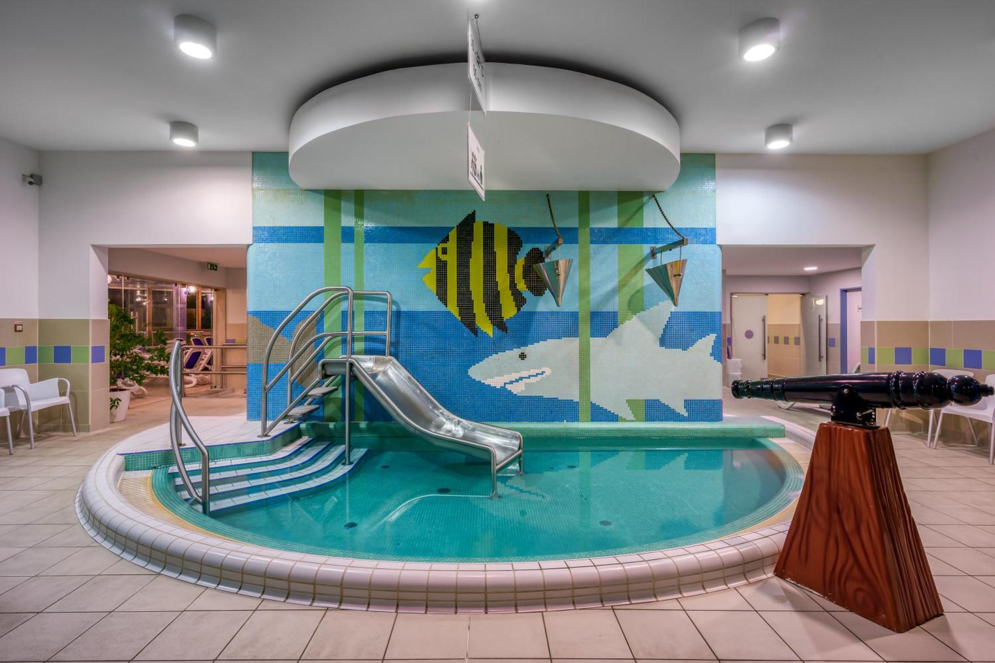 Ensana Thermal Aqua ヘーヴィーズ エクステリア 写真
