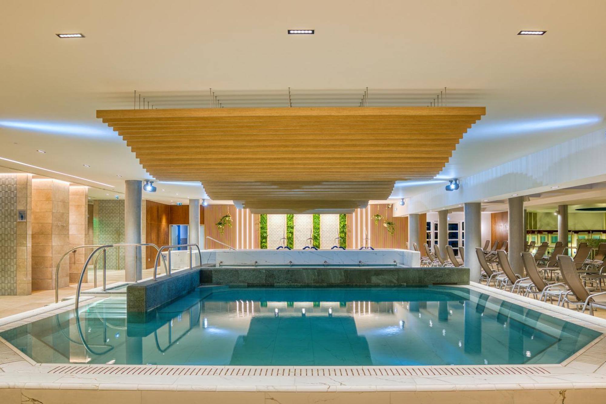 Ensana Thermal Aqua ヘーヴィーズ エクステリア 写真